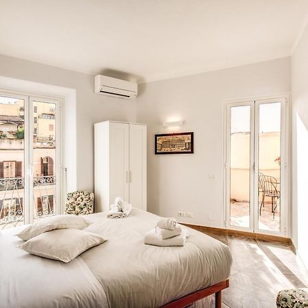 Apartmán Cavour Attic With Terrace Řím Exteriér fotografie