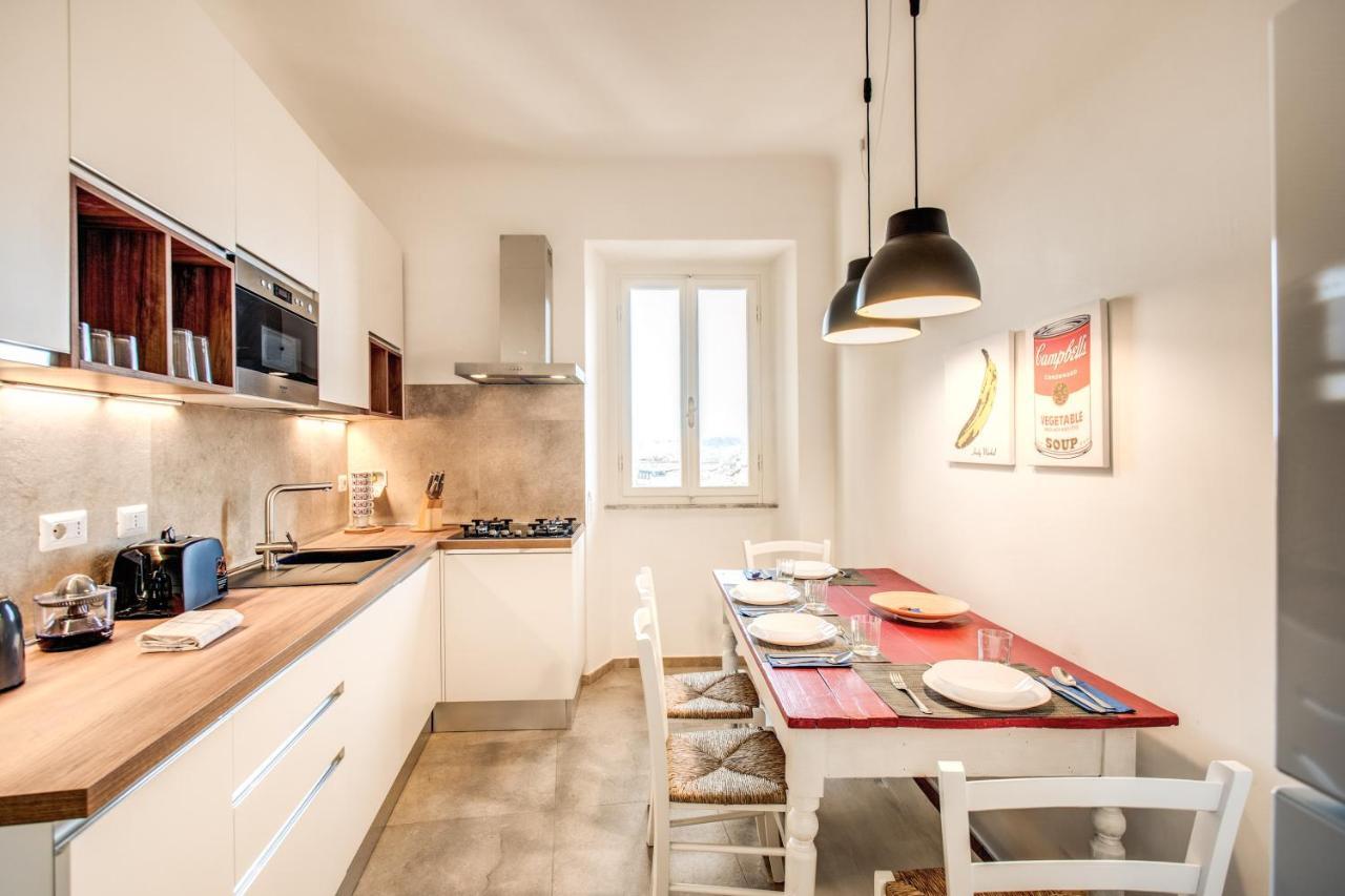 Apartmán Cavour Attic With Terrace Řím Exteriér fotografie