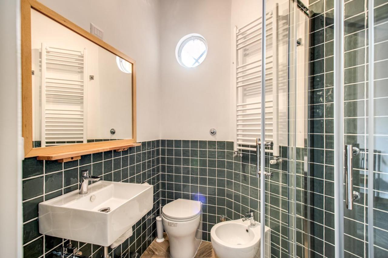 Apartmán Cavour Attic With Terrace Řím Exteriér fotografie